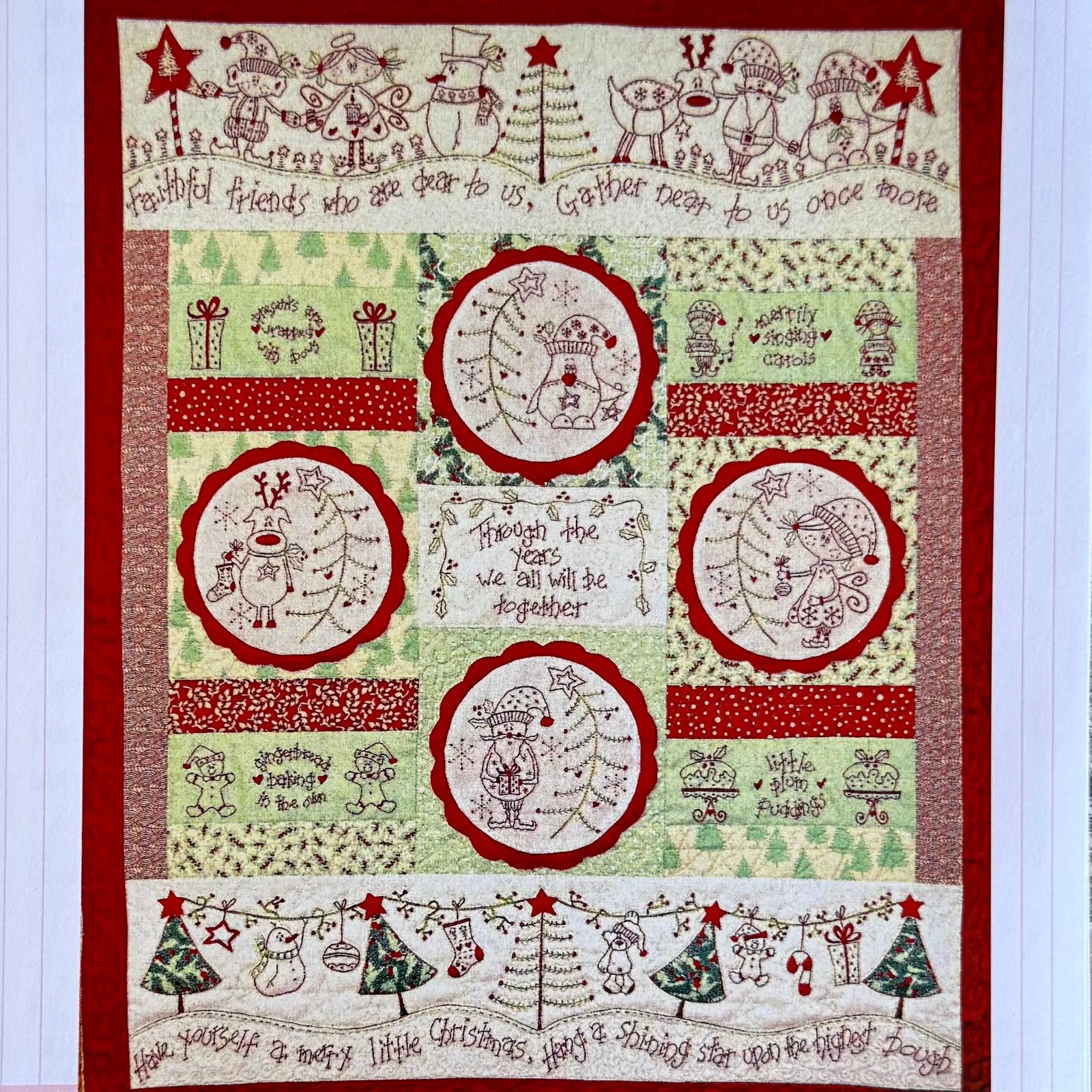 Holly Berries Quilt Pattern